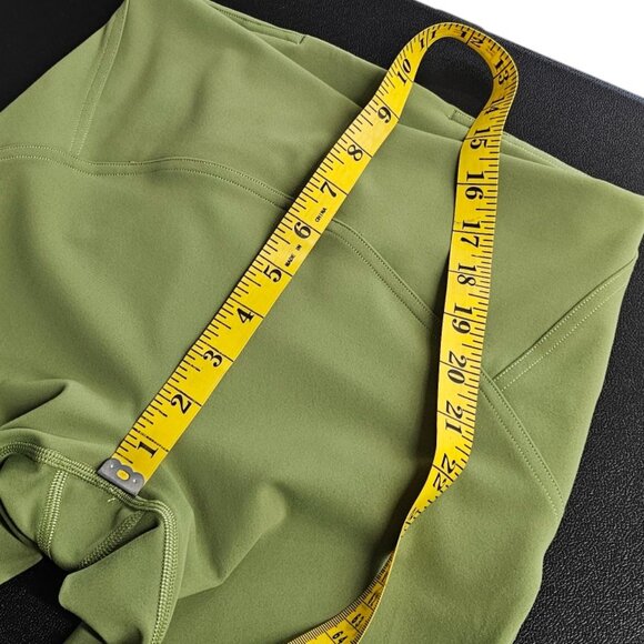 Lululemon InStill High-Rise Tight 25" Bronze Green, Athletic, Gym, Size 6 - Picture 6 of 8